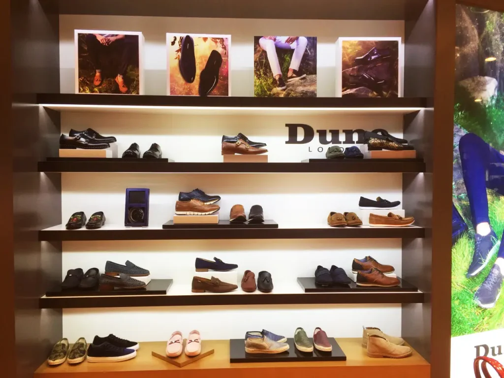 Dịch vụ mua hộ giày dép từ London – Anh về Việt Nam: Chính hãng, nhanh gọn, tiết kiệm